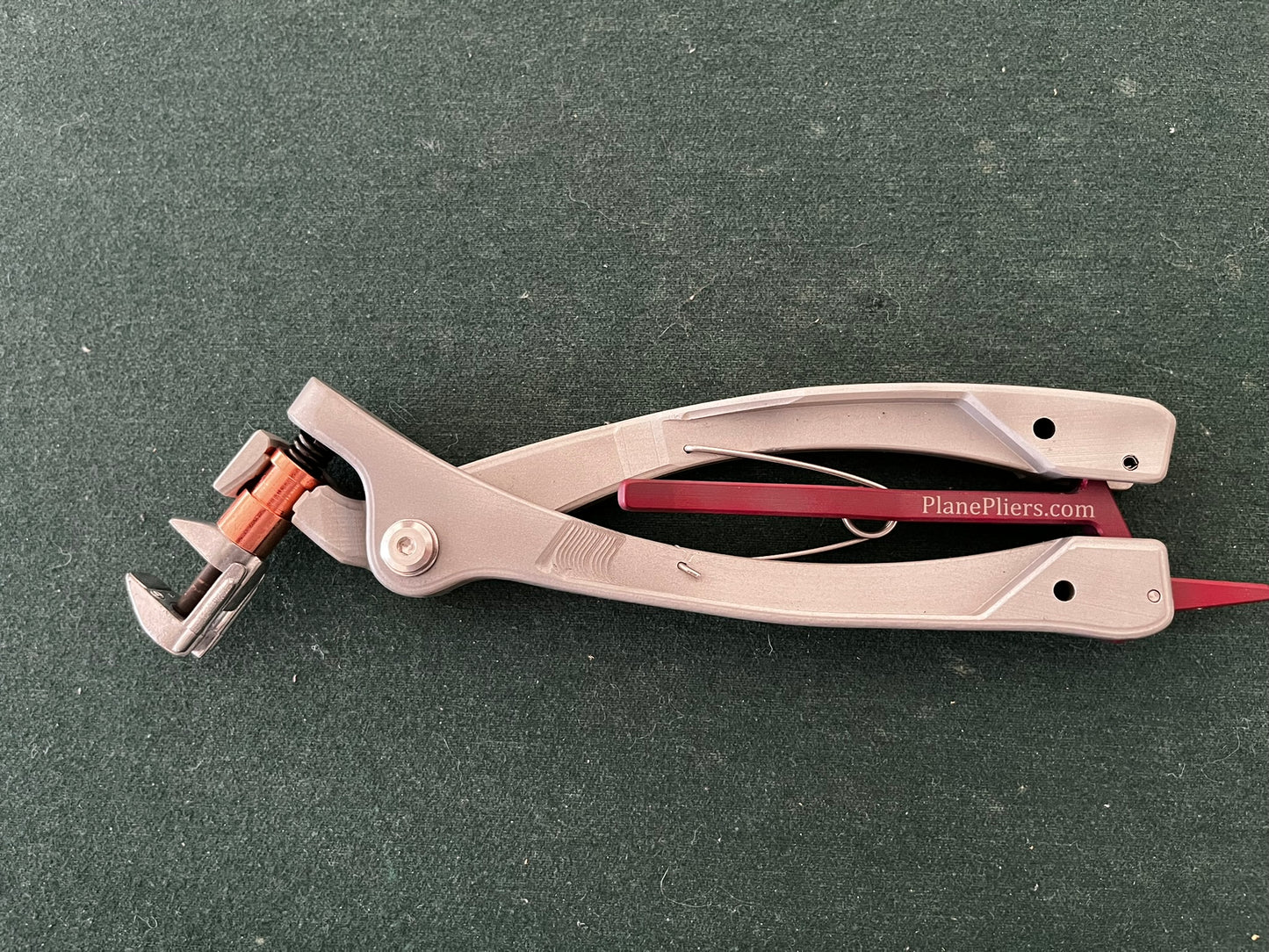 Side Grip Clamp - 1/2" Beak x 1/2" Opening