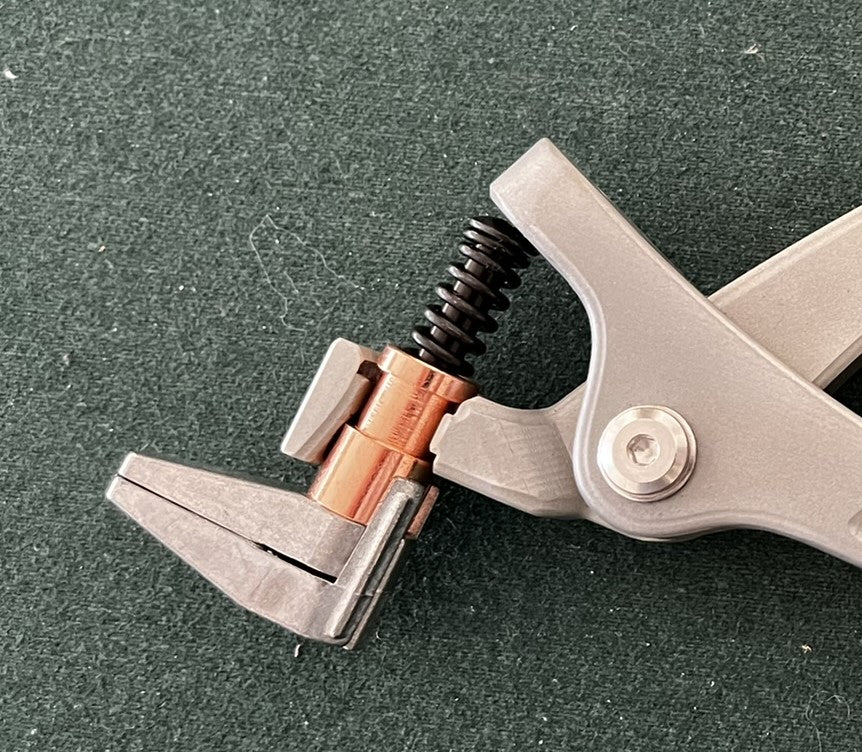 Side Grip Clamp 1" - Beak x 1/2" Opening
